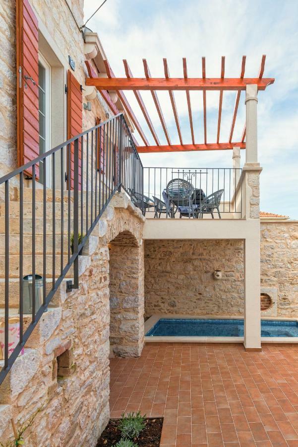 Holiday Home Rocca Supetar Kültér fotó